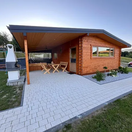 Holiday home Domki- 3 Z Jacuzzi I Sauna Limanowa